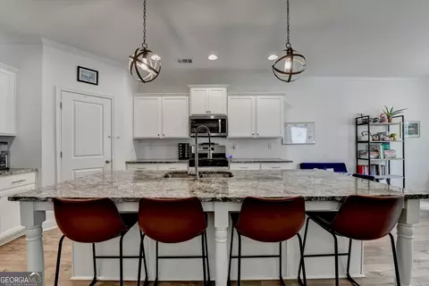 Kitchen - 2129 Charmond Dr, Monroe, GA 30656 photo 2 of 7
