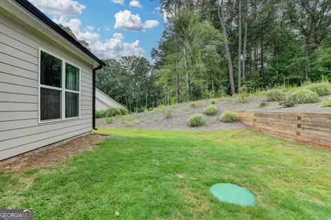 Exterior - 2129 Charmond Dr, Monroe, GA 30656 photo 6 of 11