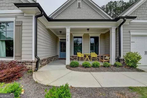 Exterior - 2129 Charmond Dr, Monroe, GA 30656 photo 2 of 11