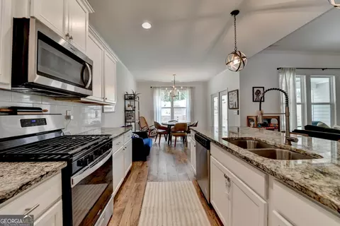 Kitchen - 2129 Charmond Dr, Monroe, GA 30656 photo 7 of 7