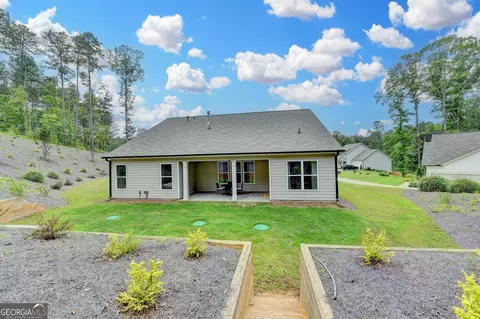Exterior - 2129 Charmond Dr, Monroe, GA 30656 photo 9 of 11