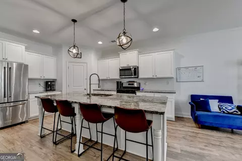 Kitchen - 2129 Charmond Dr, Monroe, GA 30656 photo 3 of 7