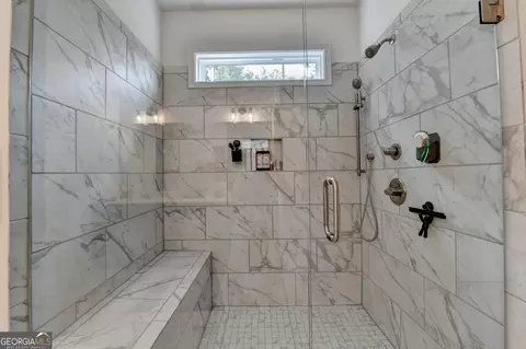 Bath - 2129 Charmond Dr, Monroe, GA 30656 photo 3 of 5