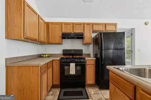 Kitchen - 312 Preakness Dr, Lagrange, GA 30240 photo 2 of 2