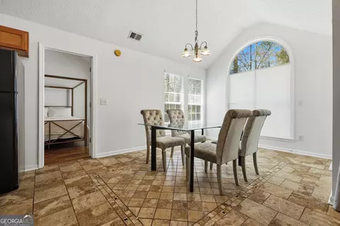 Dining - 312 Preakness Dr, Lagrange, GA 30240 photo 1 of 2