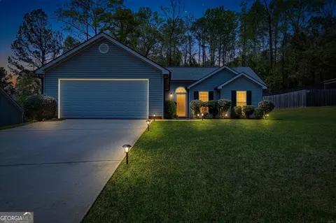 Exterior - 312 Preakness Dr, Lagrange, GA 30240 photo 2 of 4