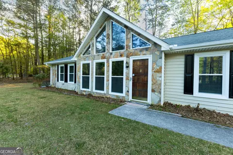 100 Field Green Ct, Fayetteville, GA 30215