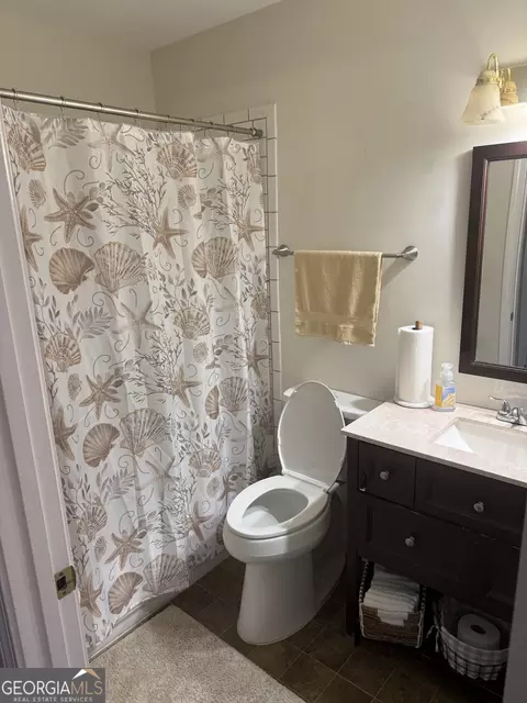 Bath - 245 Teaver Rd, Lagrange, GA 30240 photo 1 of 2