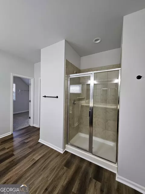 Bath - 500 Mabry Pl, Grayson, GA 30017 photo 3 of 4