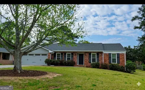 200 Corinth Ct, Roswell, GA 30075