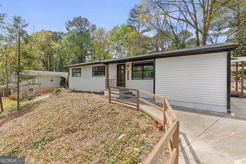 1262 Sparrow Ln, Decatur, GA 30033