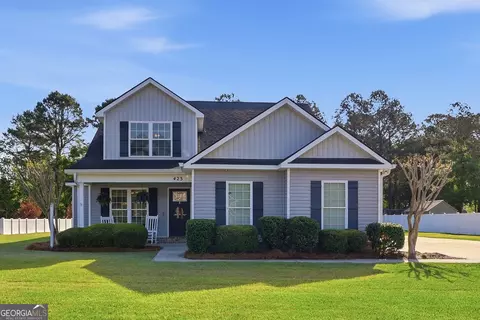 423 Small Pond Ln, Statesboro, GA 30458