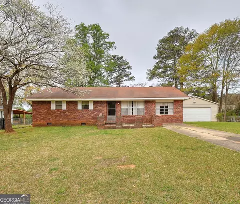 2261 Clairmont Cir, Snellville, GA 30078