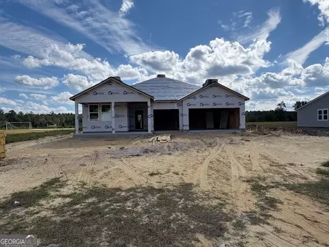 386 Shoreline Dr, Kingsland, GA 31548