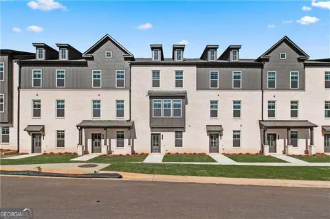 2608 Daybreak Ln, Newnan, GA 30265