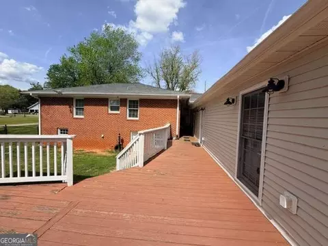 Exterior - 2025 Broad St, Statham, GA 30666 photo 7 of 10