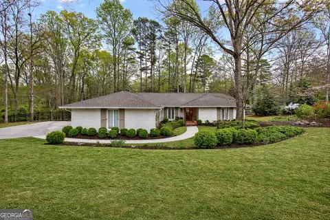 102 Springridge Ct, Peachtree City, GA 30269