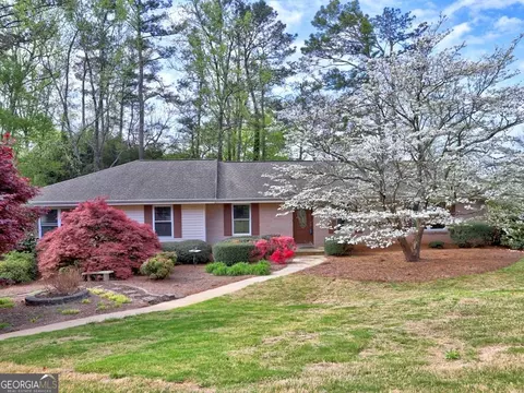 494 Embry Ln, Marietta, GA 30066