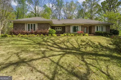 9442 Comanche Rd, Columbus, GA 31904