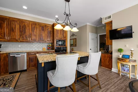 Kitchen - 102 Canterbury Dr, Lagrange, GA 30241 photo 5 of 5