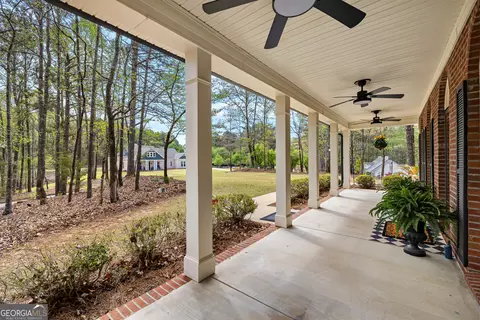 Exterior - 102 Canterbury Dr, Lagrange, GA 30241 photo 2 of 12