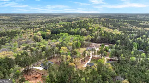 View/Area - 102 Canterbury Dr, Lagrange, GA 30241 photo 7 of 11