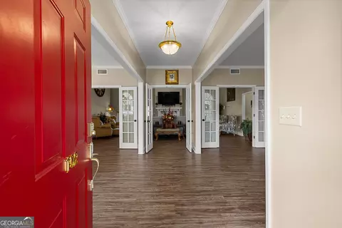 Entry Way - 102 Canterbury Dr, Lagrange, GA 30241 photo 1 of 8