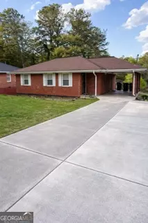 2134 East Dr, Decatur, GA 30032