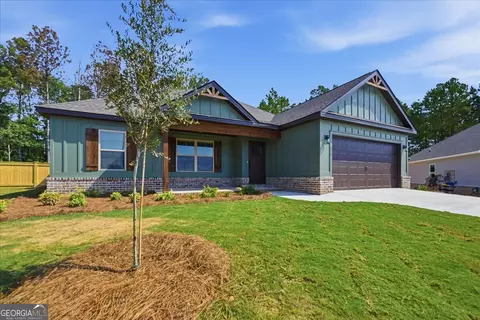 215 Hampton Chase, Perry, GA 31069 photo 2