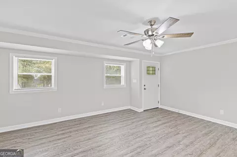 Living - 2974 Shelby Dr, Augusta, GA 30906 photo 2 of 3