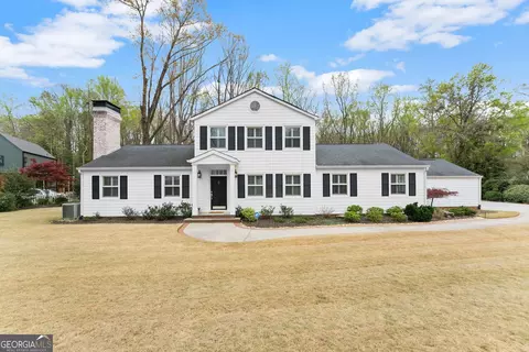 669 Dixon Dr, Gainesville, GA 30501