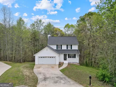 3044 Red Rose Ln, Gainesville, GA 30507