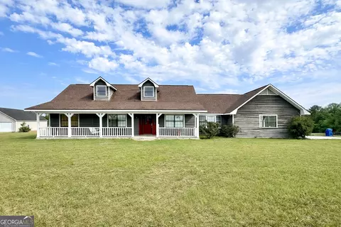 5690 Drusilla Ln, Waycross, GA 31503