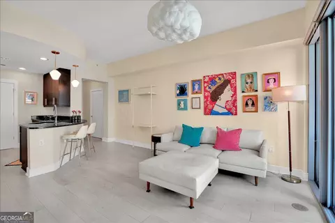 222 12th St NE #801, Atlanta, GA 30309