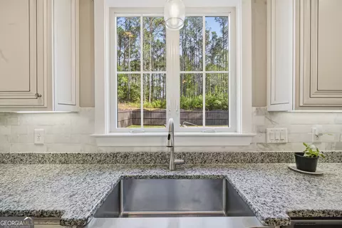 Kitchen - 151 Kyndal Ln, Forsyth, GA 31029 photo 4 of 10