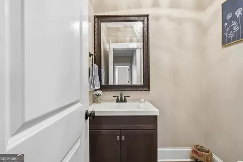 Entry Way - 151 Kyndal Ln, Forsyth, GA 31029 photo 8 of 12