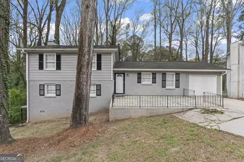 3917 Wedgefield Cir, Decatur, GA 30035