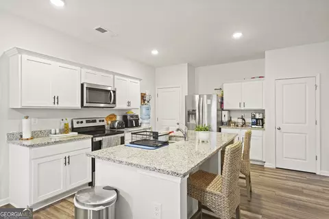 Kitchen - 59 Ingle Dr, Monroe, GA 30655 photo 2 of 4