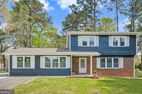 10664 Sandpiper Rd, Jonesboro, GA 30238