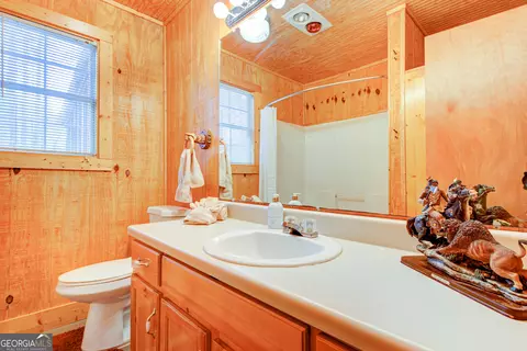 Bath - 1000 N State Line Rd, Lagrange, GA 30240 photo 1 of 3