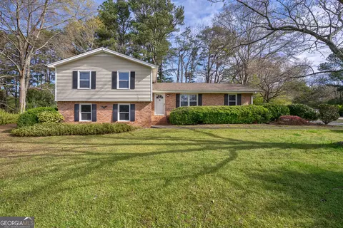 2896 Elizabeth Ln, Snellville, GA 30078