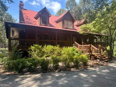 8275 Pea Ridge Rd, Cornelia, GA 30531