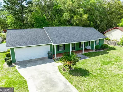 565 S Oaks Cts, Waycross, GA 31503