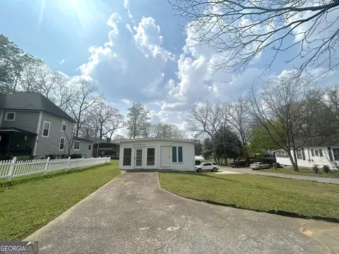 148 Robertson Ave, Tallapoosa, GA 30176