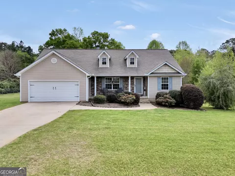 135 Mathews Rd, Milner, GA 30257