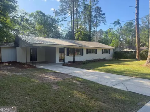 147 Greenwood St, Jesup, GA 31545
