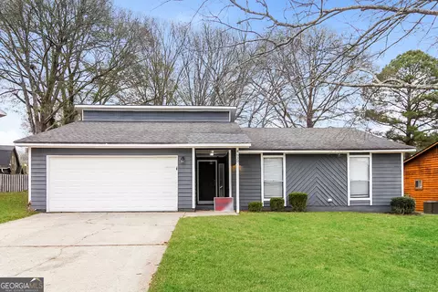 8630 Cedar Creek Rdg, Riverdale, GA 30274