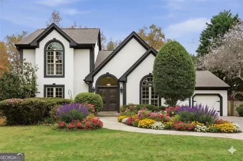 591 Delphinium Blvd NW, Acworth, GA 30102