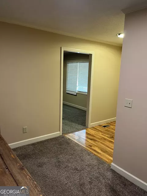 Entry Way - 1252 Jasmine, Dublin, GA 31021 photo 1 of 2