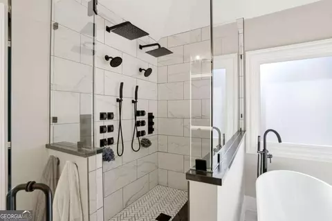 Bath - 3038 Willowstone Dr, Duluth, GA 30096 photo 6 of 7